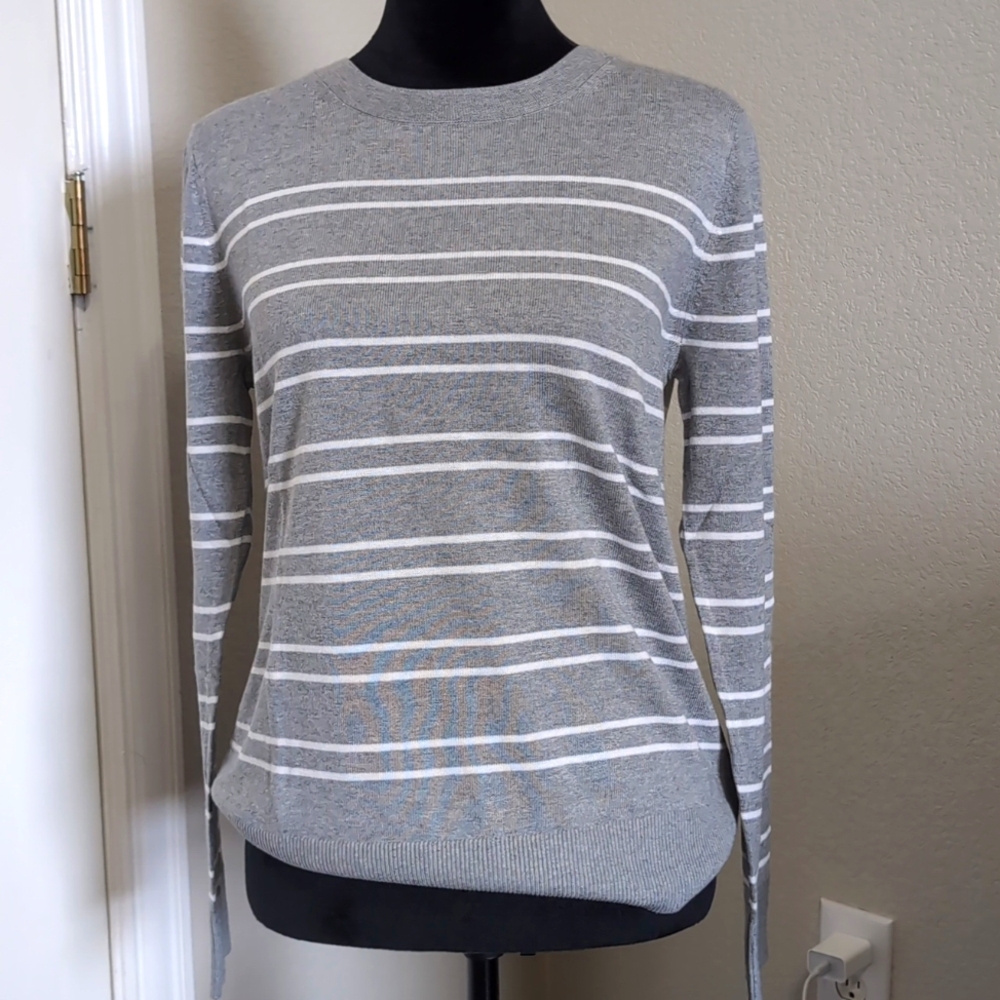 BR Women's Sweater Sz M